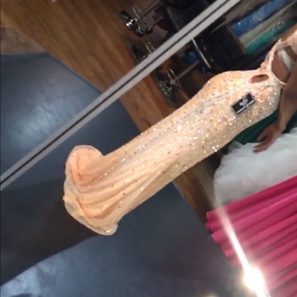 Prom dress - Picture 4 of 5